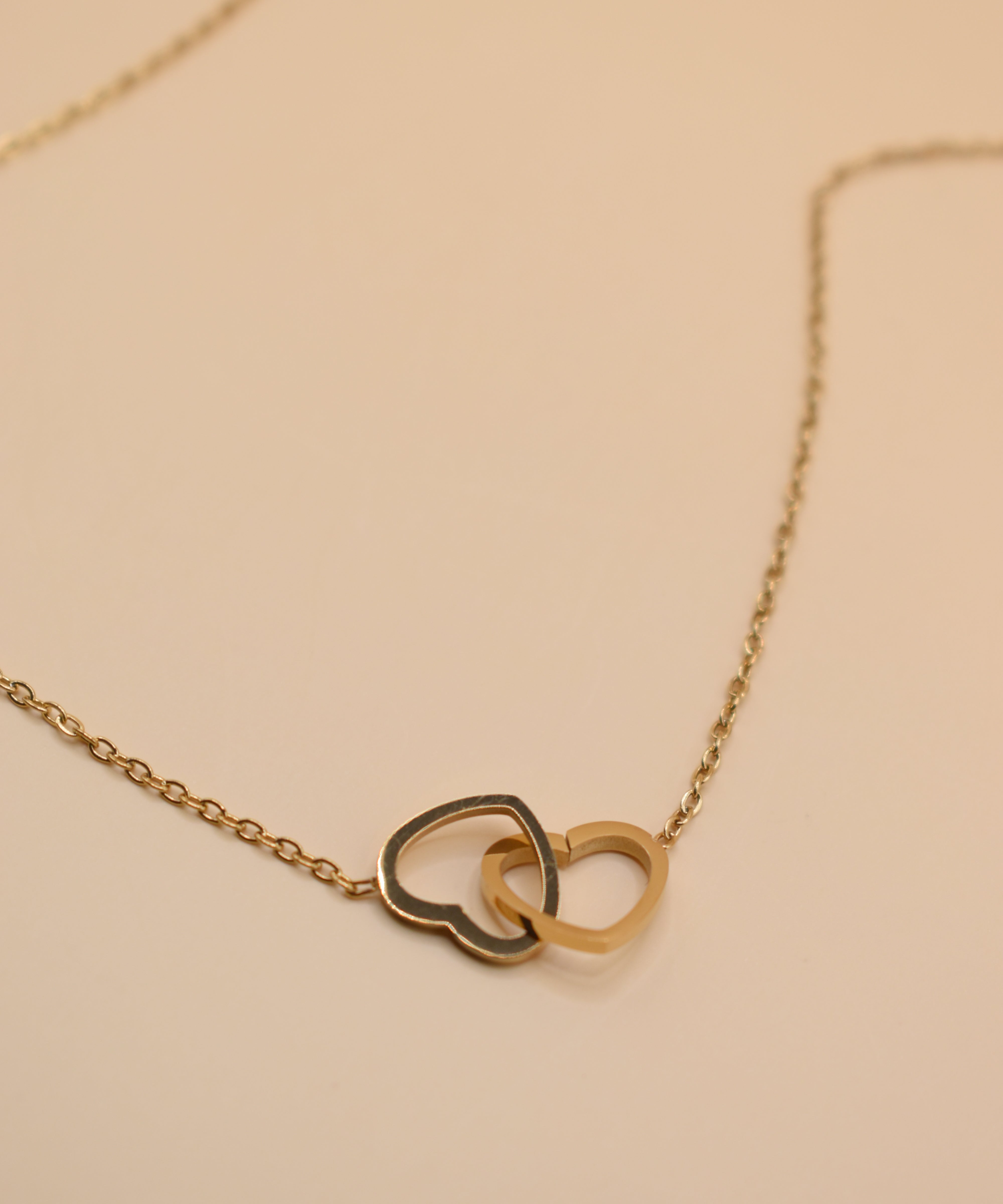Twin Heart gold double heart necklace pendant