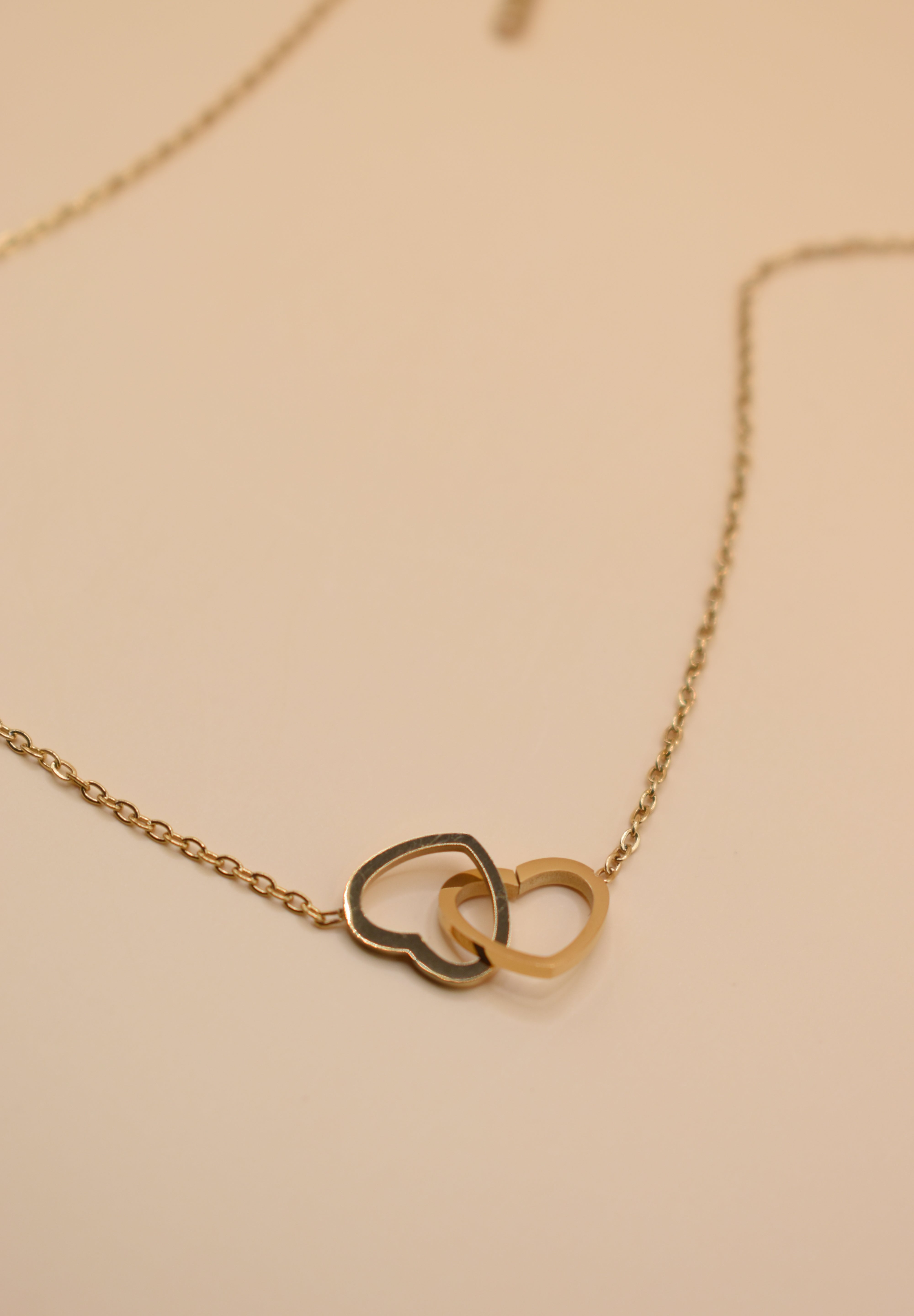 Twin Heart gold double heart necklace pendant